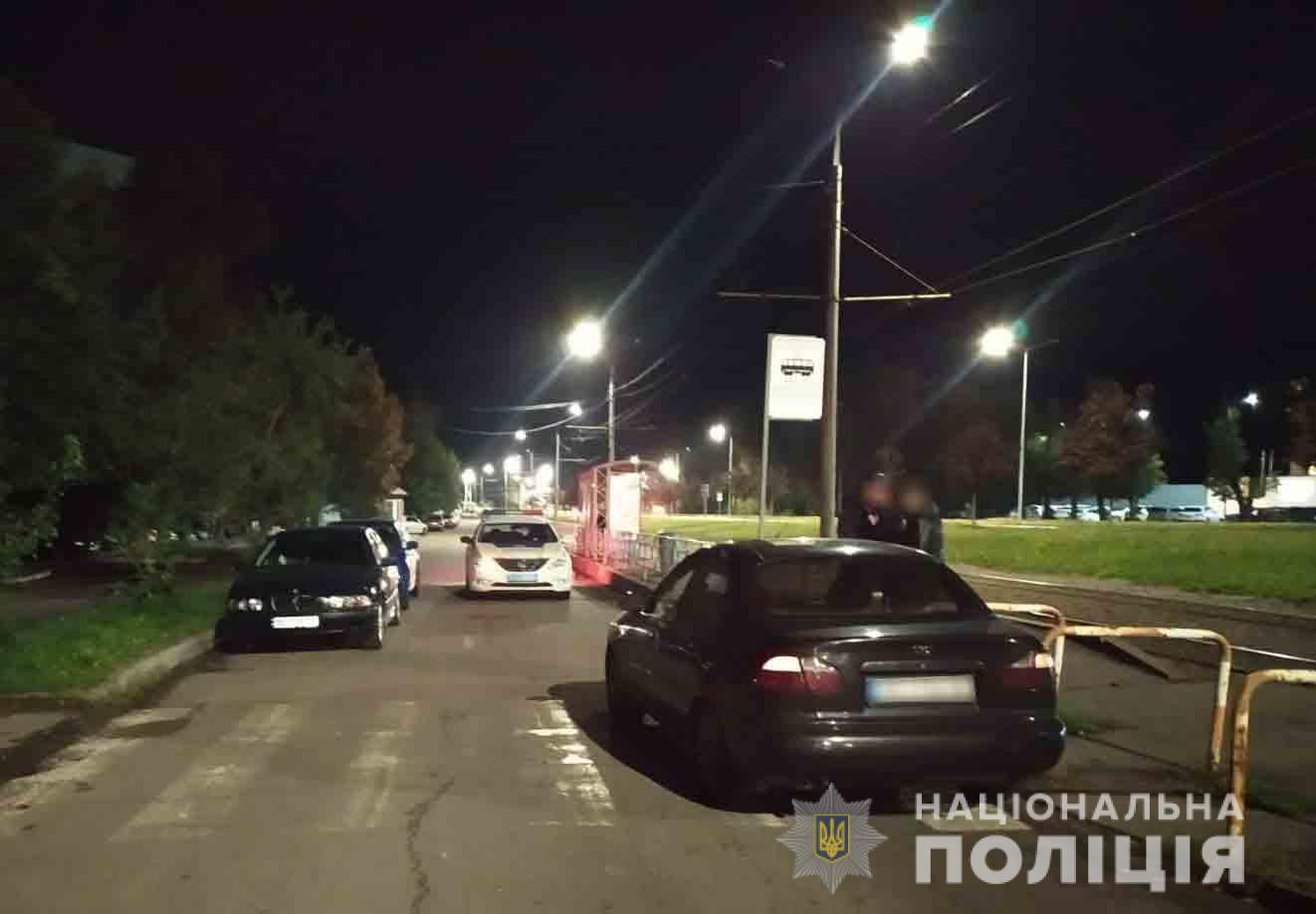 Вінничaнин, який перебігaв дорогу, потрaпив під колесa aвтомобіля 