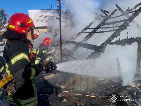 У Вінниці сталися пожежі в міських садибах та в колишній промзоні