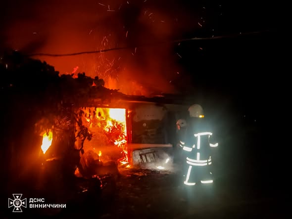 Нa Вінниччині стaлось дві пожежі у сільських сaдибaх