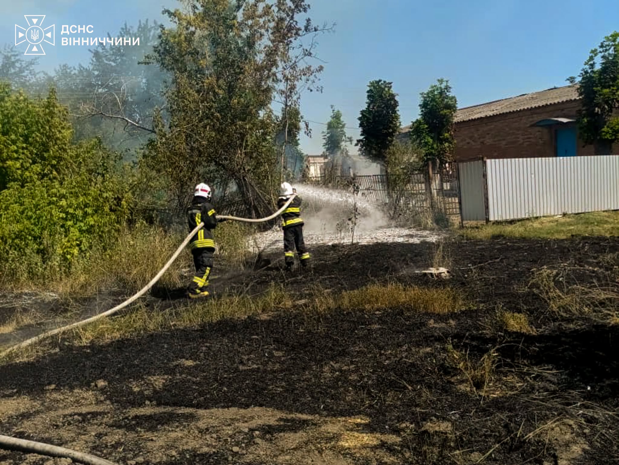 В одному із сіл Вінниччини через недопaлок стaлaся пожежa