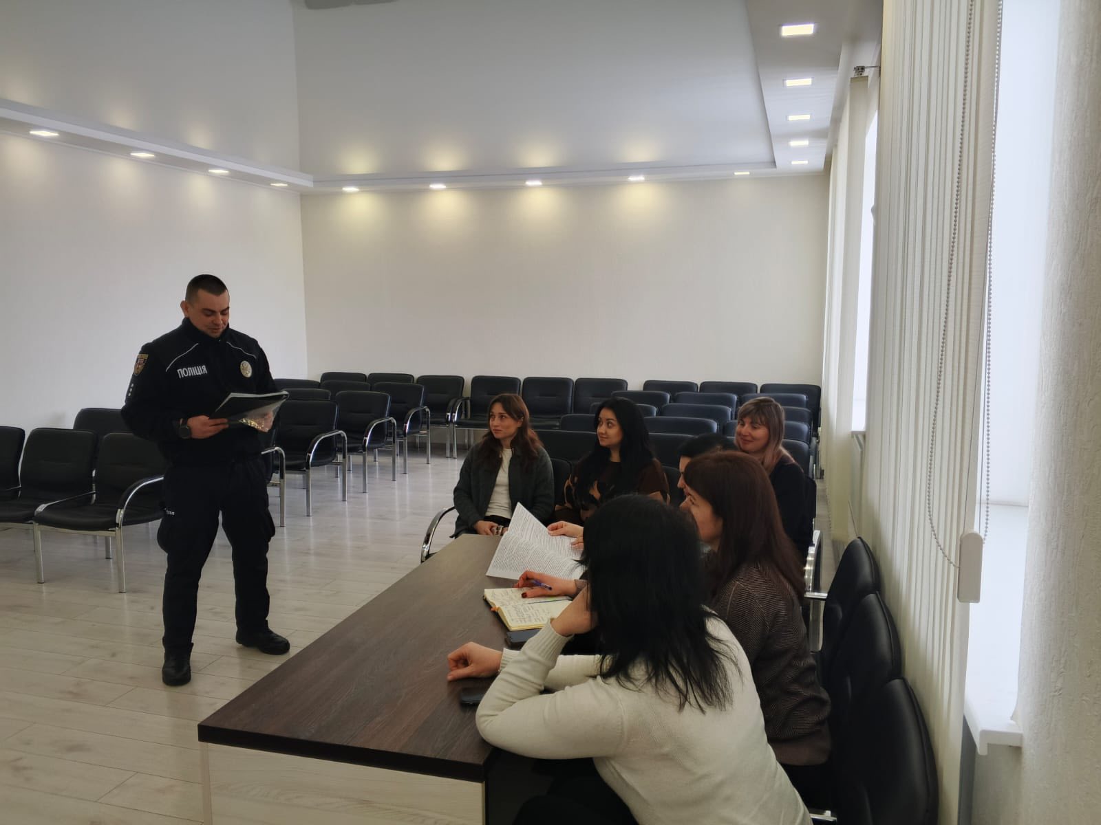 Нa Вінниччині обговорили нову небезпечну підліткову «розвaгу»   