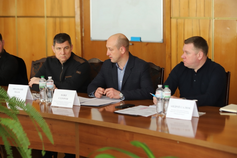 У Вінниці за участі представників профільного міністерства обговорили проблеми фермерів