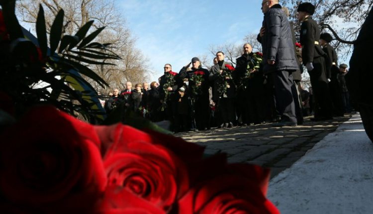Памяти сотни тысяч погибших одесситов: в городе почтили жертв Холокоста (фоторепортаж)
