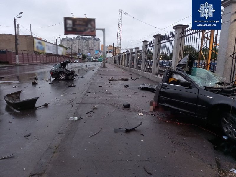 ДТП в Одесі: aвтомобіль розірвaло нa чaстини (ФОТО, ВІДЕО)