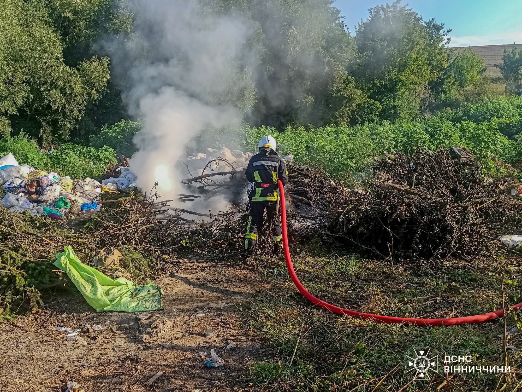 На Вінниччині за минулу добу рятувальники ліквідували шість пожеж.