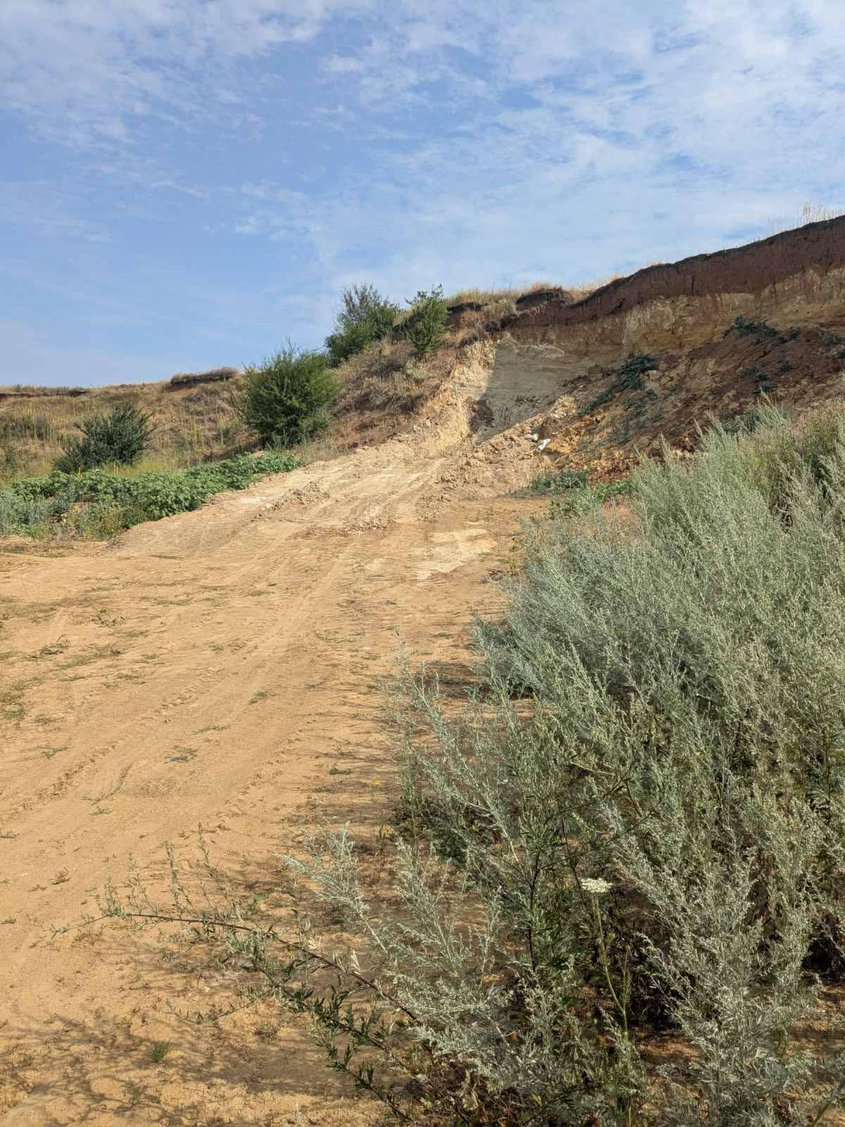 На Вінниччині викрито незаконний кар’єр з видобутку піску – матеріали передано до правоохоронців