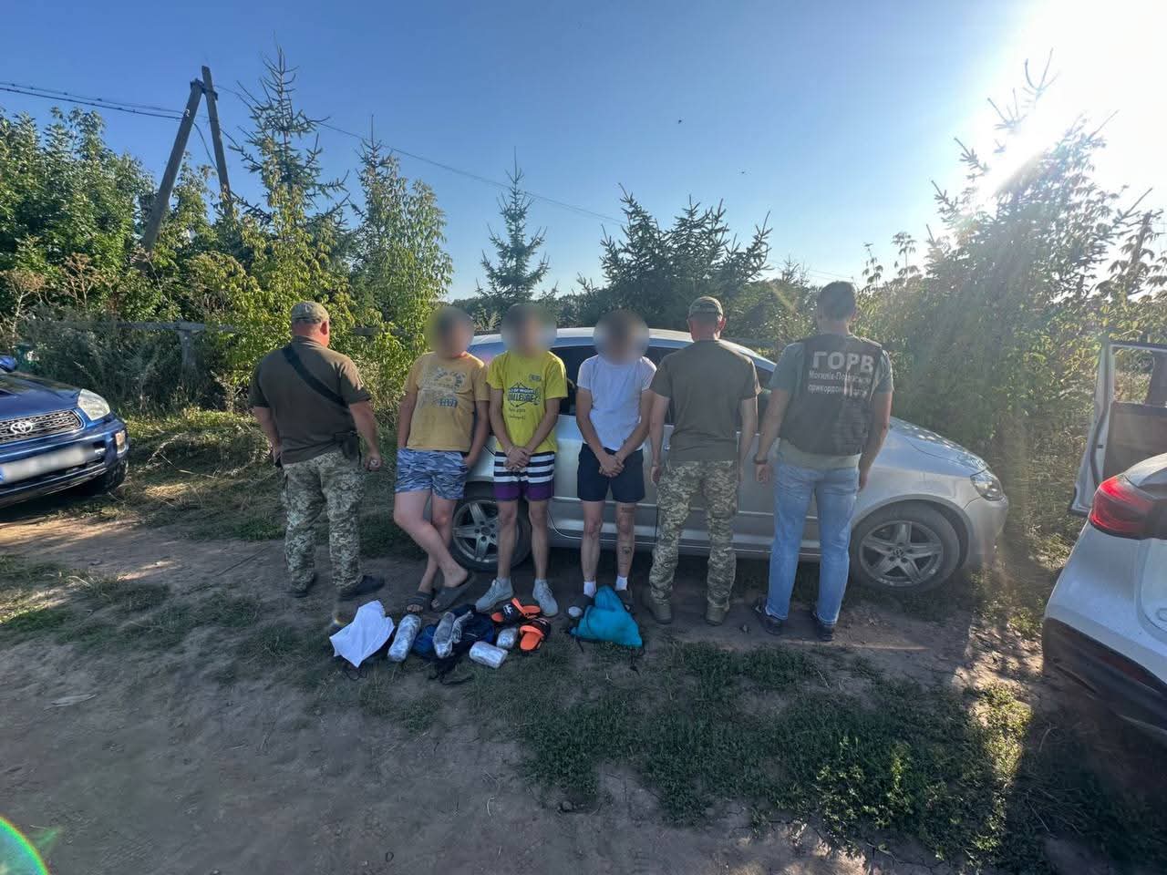 Прикордонники зупинили «водний квест»: на Вінниччині затримали трьох молодиків, які намагалися вплав перейти кордон