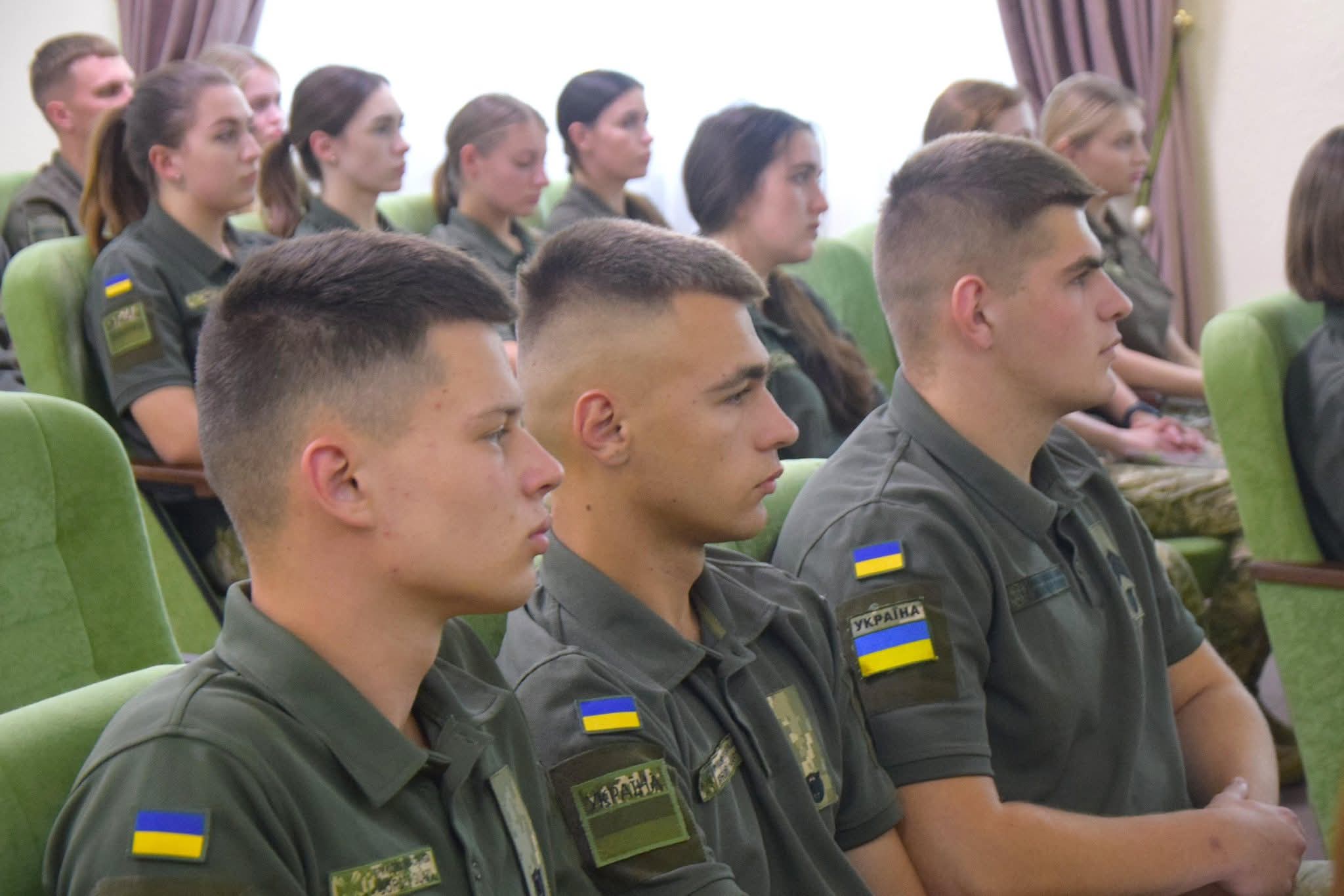 Теорія і практика: курсанти НАДПСУ пройшли стажування у Могилів-Подільському прикордонному загоні