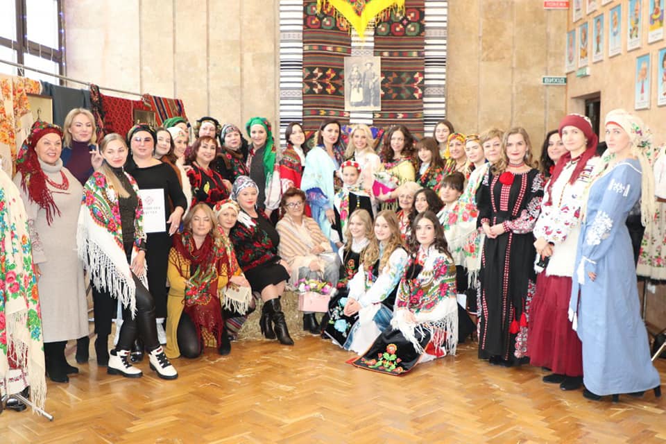 У Вінниці відбулося свято до Всесвітнього Дня української хустки (фоторепортаж)