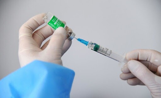 Протипоказання до COVID-вакцинації: МОЗ затвердило форму довідки