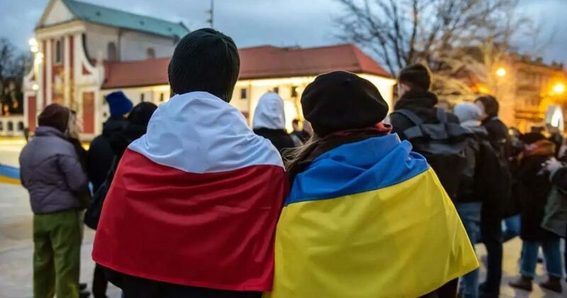 У Польщі скоротять допомогу українським біженцям