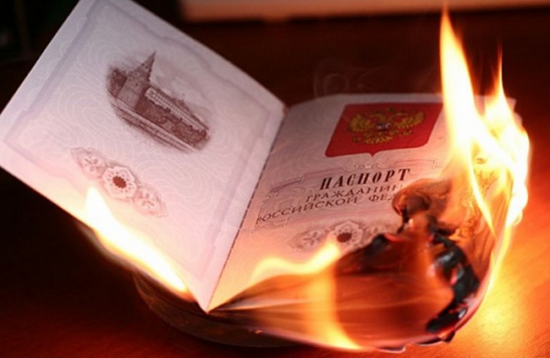 На окупованих територіях рф вигадує різні схеми, щоб нав’язати російський паспорт – ГУР