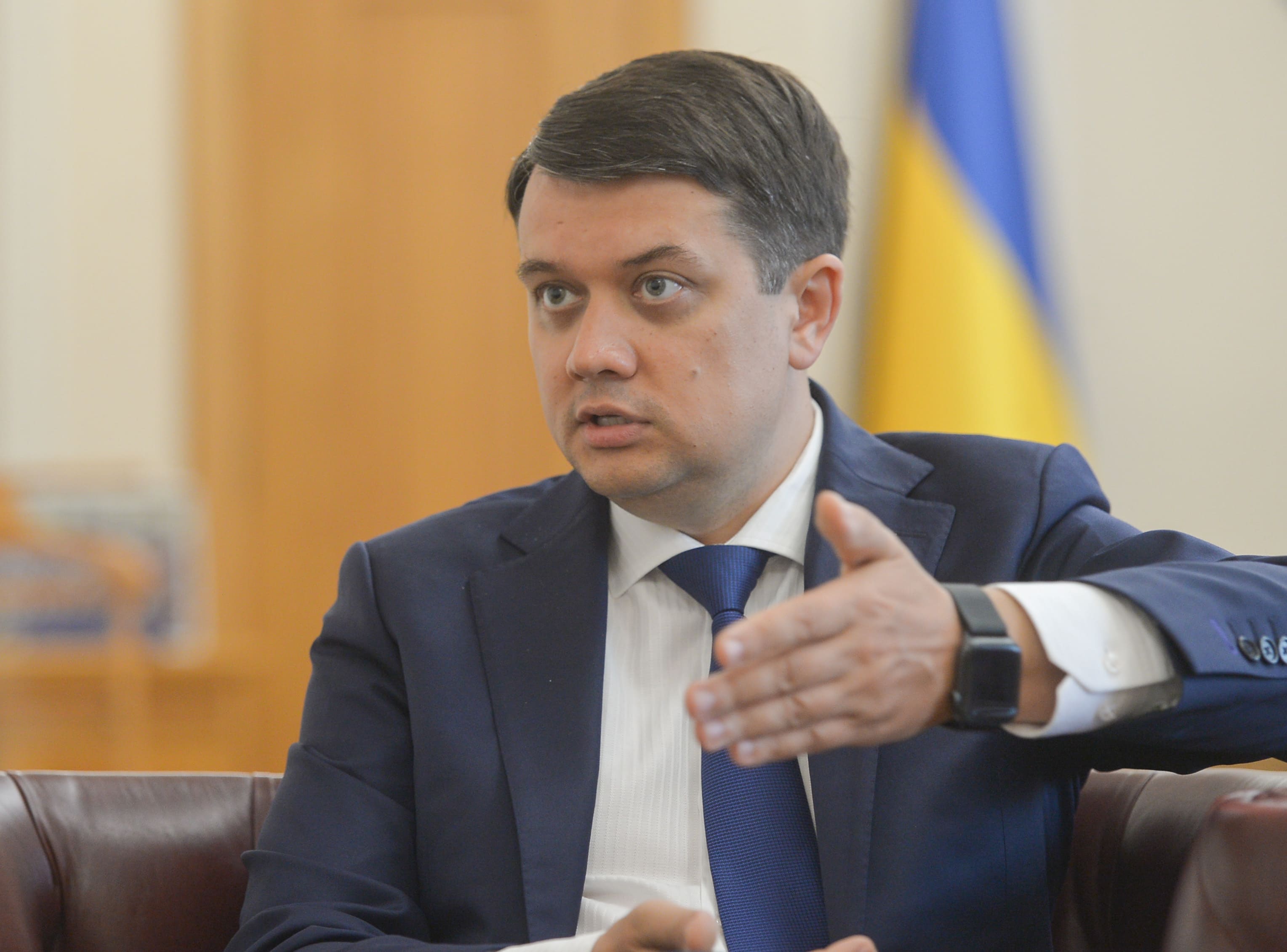 Дмитра Разумкова відсторонили від ведення двох пленарних днів Верховної Ради