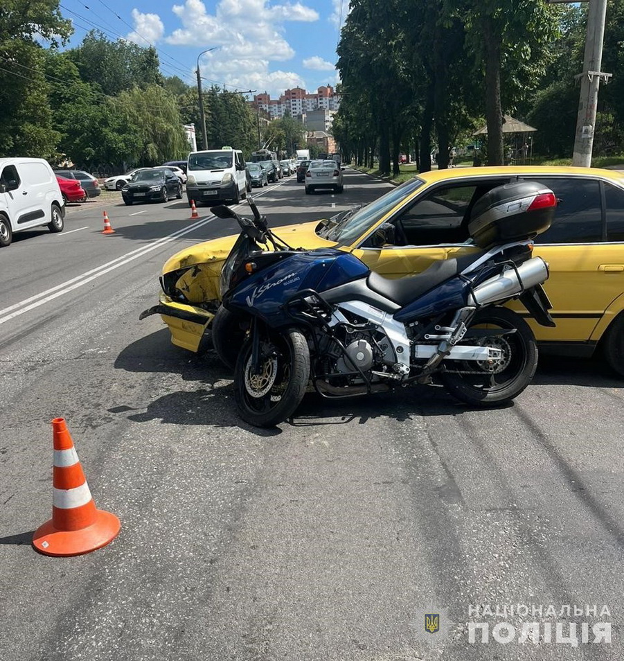 ДТП на Вінниччині: водійка збила на смерть чоловіка, інші аварії з постраждалими