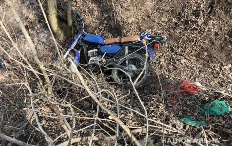 На Вінниччині неповнолітні викрали мотоцикл