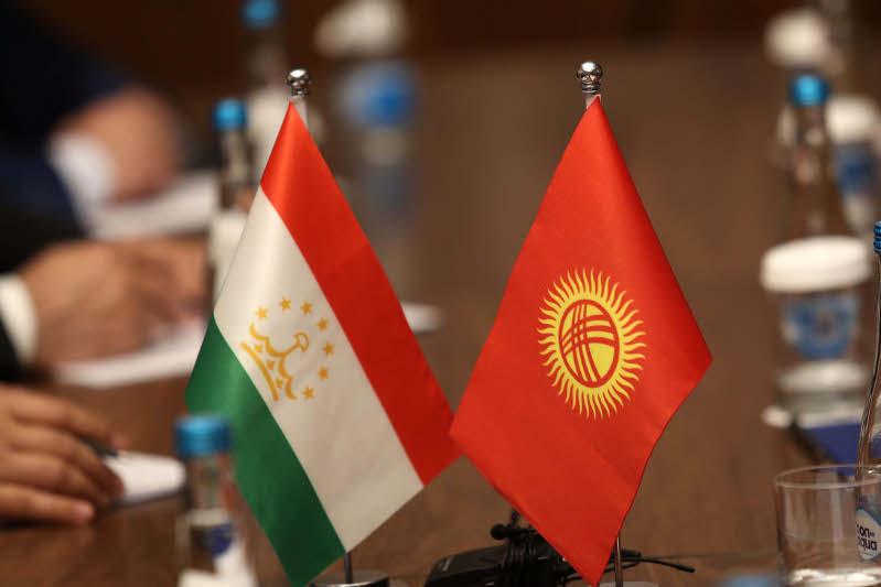 Президенти Киргизстану і Таджикистану домовилися про зустріч через прикордонний конфлікт 