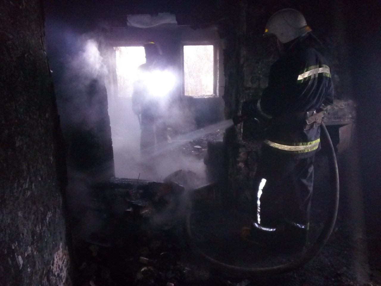 На Вінниччині жінка живцем згоріла у власній оселі (Фото)