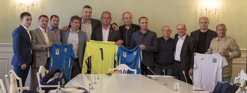Команда мерів українських міст зіграє у футбол з колегами із Польщі
