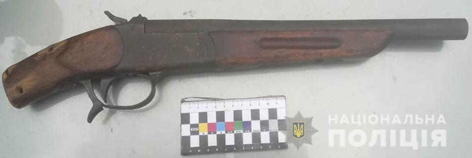 На Вінниччині поліція вилучила в місцевого зброю
