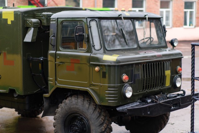 У Вінницькій транспортній компанії відремонтували автомобіль для військових