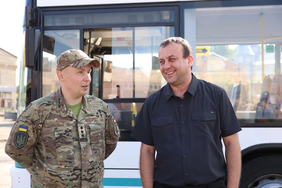 Нацгвардія отримала новий автобус від Вінниччини для воїнів на передовій