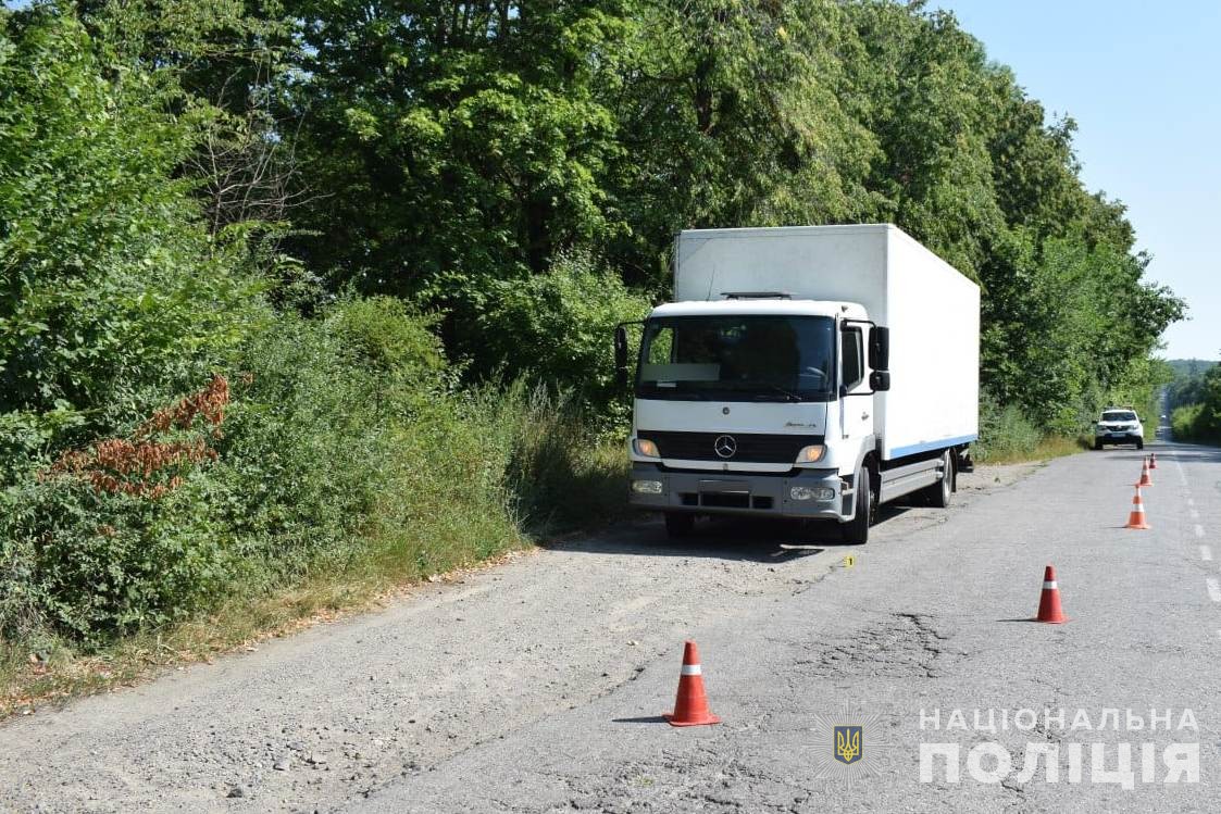 У лісосмузі Жмеринського району знайшли мертвого експедитора з ознаками насильницької смерті