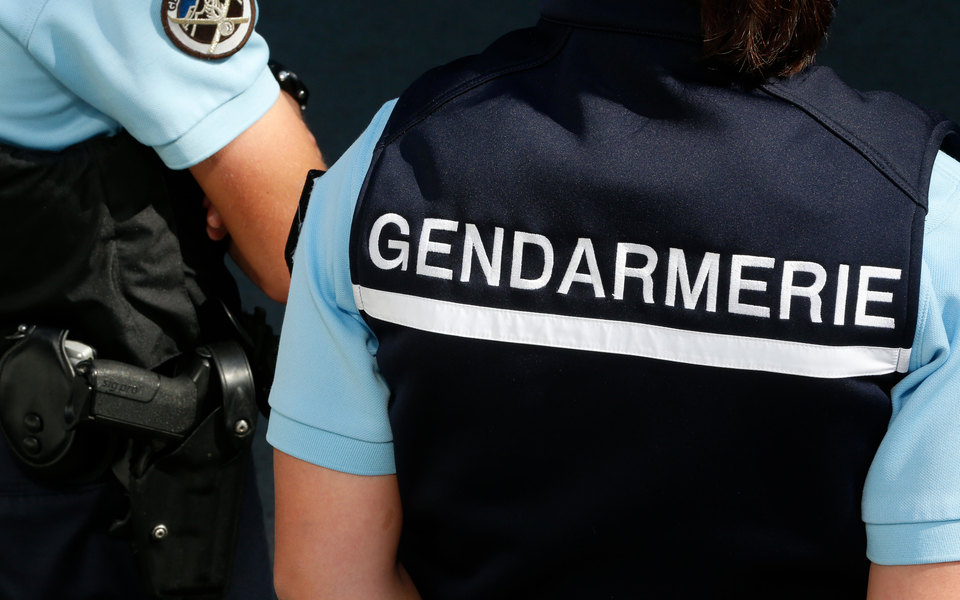 У Франції колишній поліцейський наклав на себе руки і залишив записку із зізнаннями у вбивствах і зґвалтуваннях, здійснених понад 35 років тому