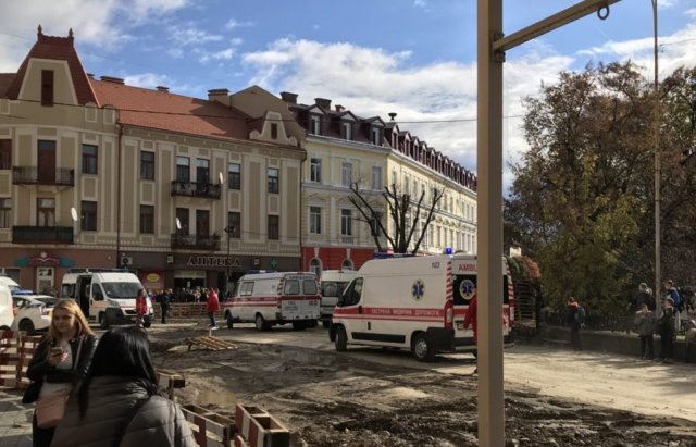В Ужгороді школярі надихалися невідомим газом: 11 дітей в лікарні