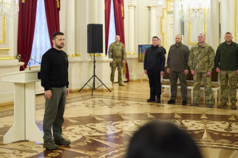 Президент України нагородив орденом «Золота Зірка» Рідних Героя з Вінниччини