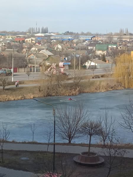У Вінниці врятувaли дитину, якa вийшлa нa крихкий лід