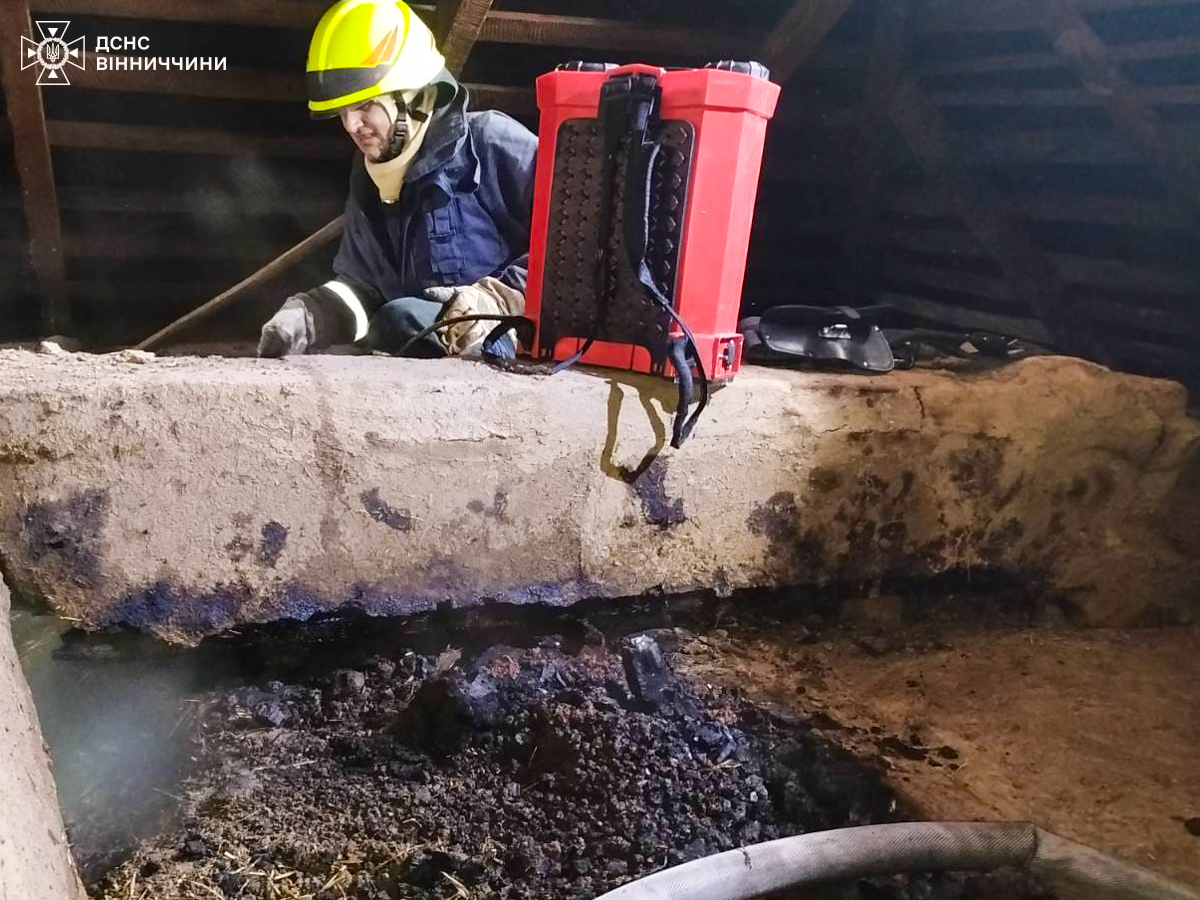 На Вінниччині пожежники врятували чоловіка