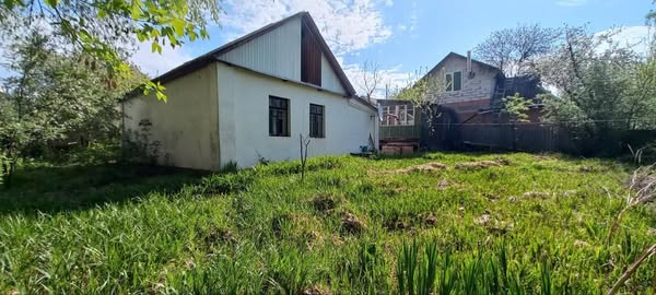 У Вінниці помиї з вигрібної ями виливались у струмок