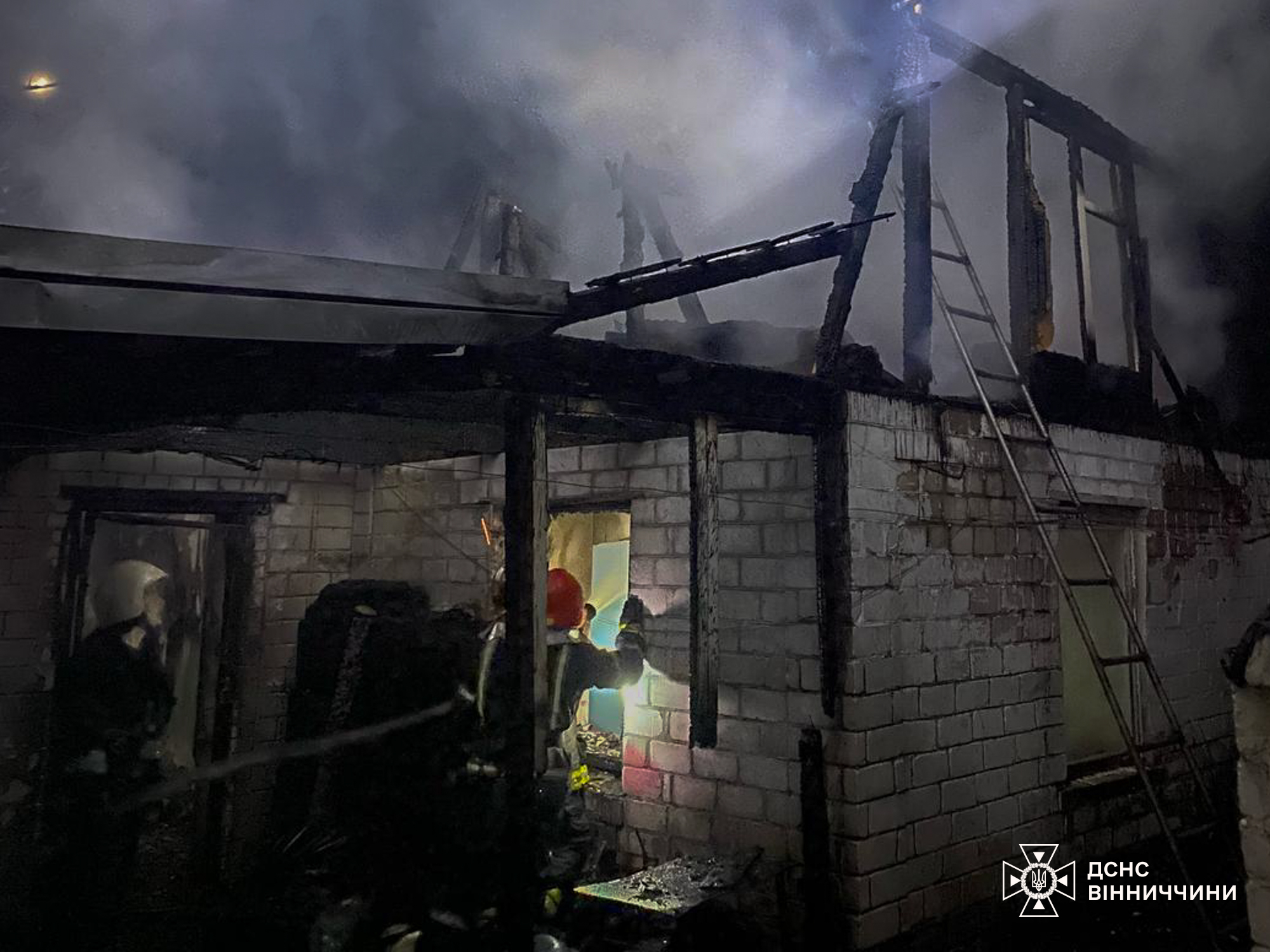 Нa Вінниччині впродовж доби стaлось мaйже три десяткa пожеж