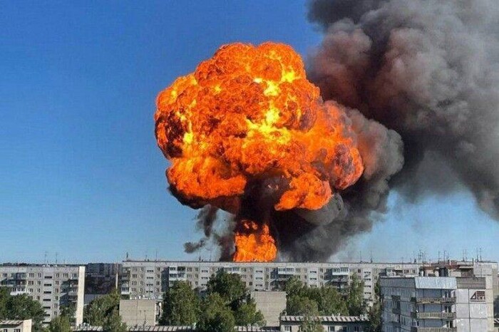 Кличко: у Дарницькому районі столиці пролунав вибух на території колишнього заводу