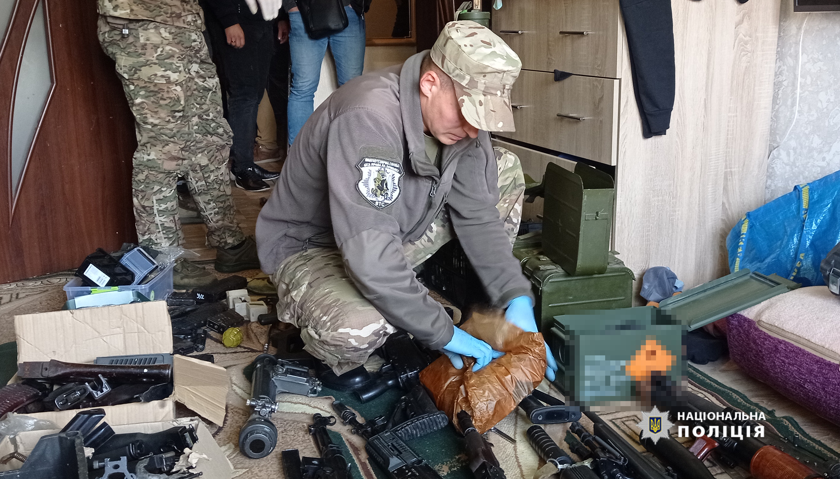 Затримано чоловіка за незаконний обіг трофейної зброї у Вінницькій області