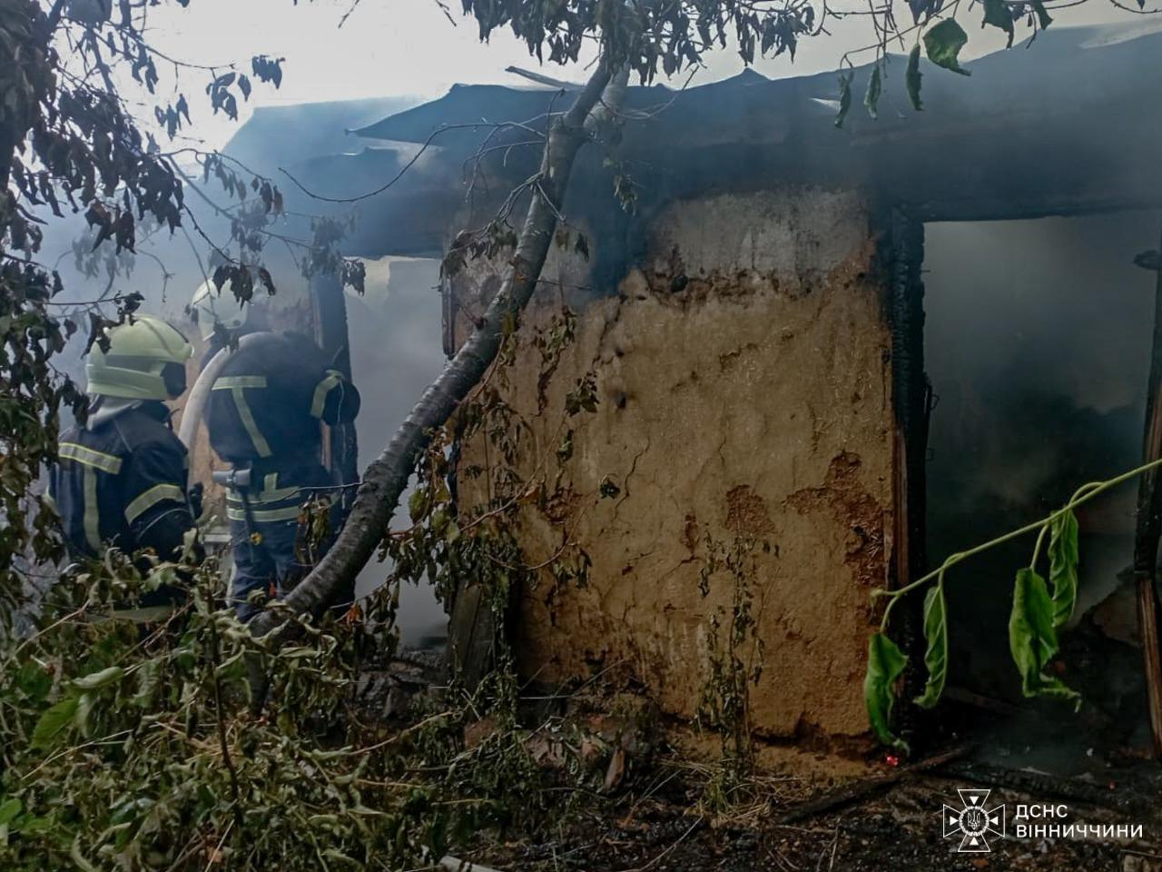 Недбалість із вогнем — пожежі на Вінниччині знищують господарства