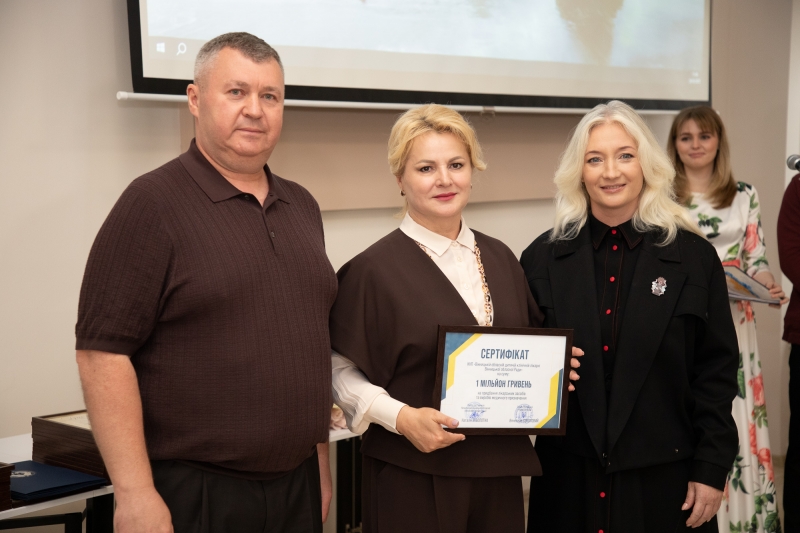 45 років турботи про майбутнє: Вінницька обласна дитяча лікарня отримала сертифікат на мільйон