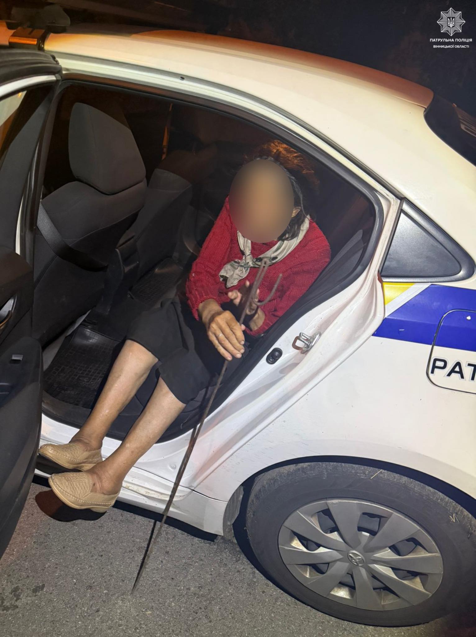 У Вінниці патрульні допомогли 85-річній жінці повернутися додому