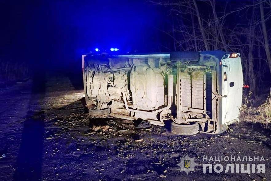 Смертельна ДТП на Вінниччині: недосвідчений водій не впорався з керуванням (ФОТО)