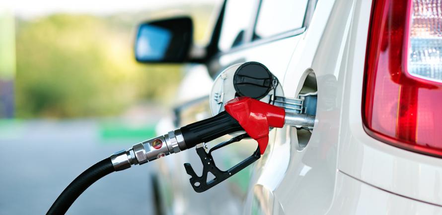 Перебої з бензином тa ріст цін нa гaз тa дизель: експерти розповіли, як зміниться вaртість пaльного 