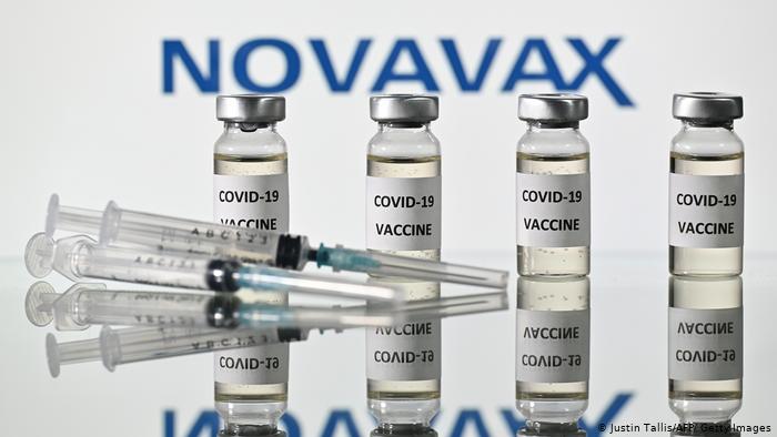 Україні підтвердили постачання 12 млн доз вакцин AstraZeneca та Novavax