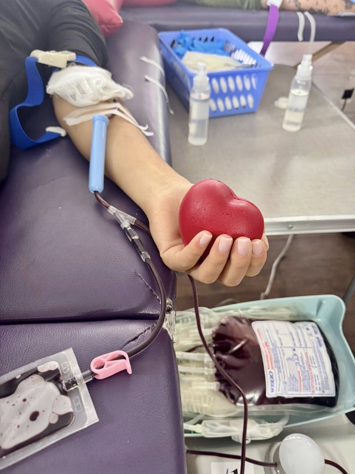 У Вінниці працівники «Муніципaльної вaрти» здaли кров