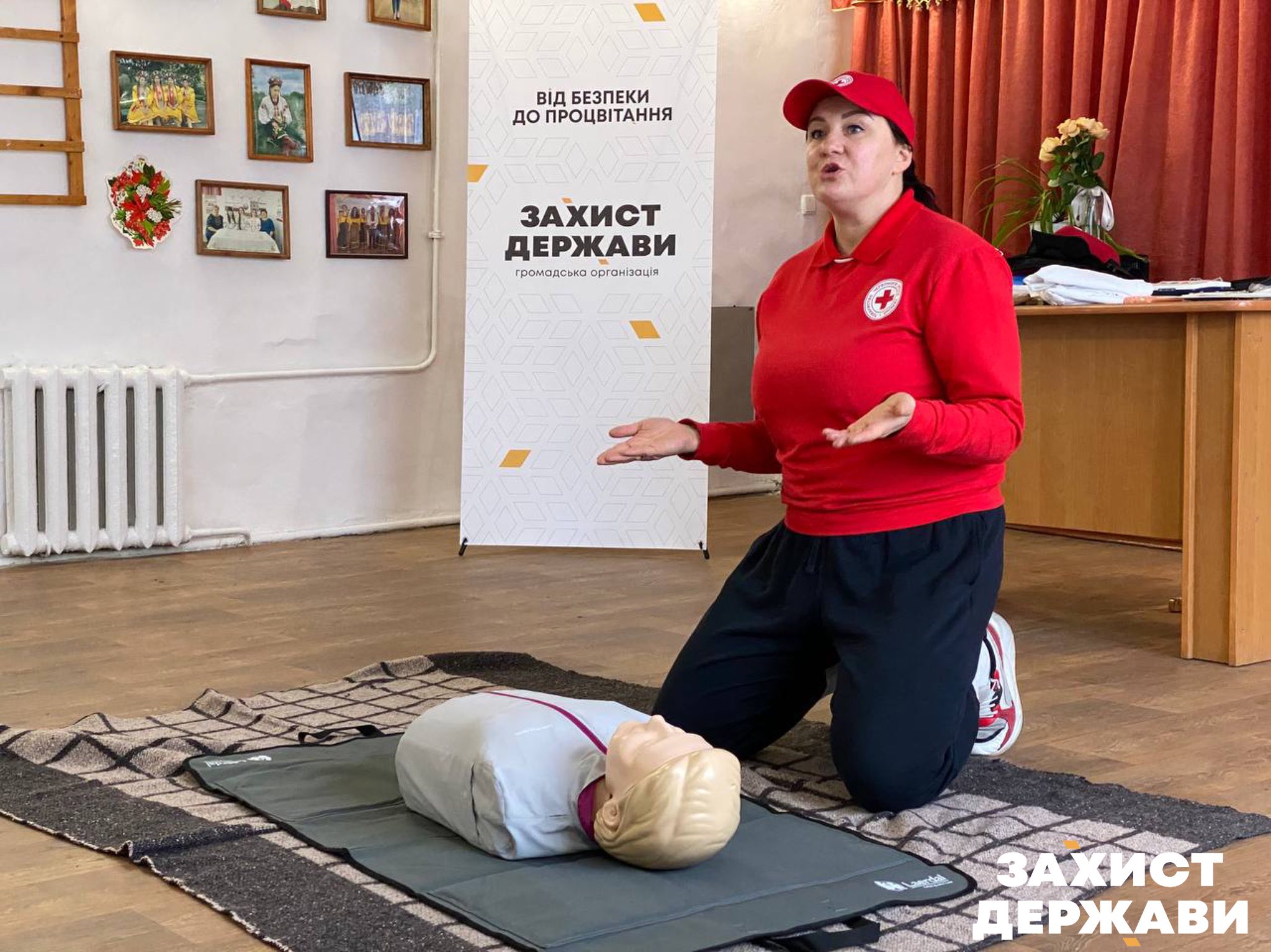 У Хмільнику школярів навчили рятувати життя під час тренінгу з домедичної допомоги