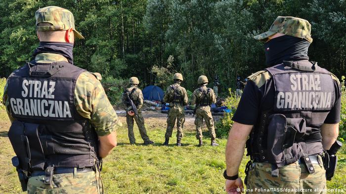 В Німеччині запропонували відправити біженців із кордонів Польщі до України