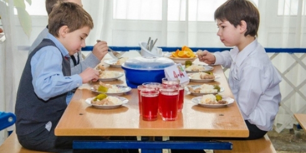 У Вінниці затвердили вартість харчування учнів. Скільки коштів буде виділено з бюджету?