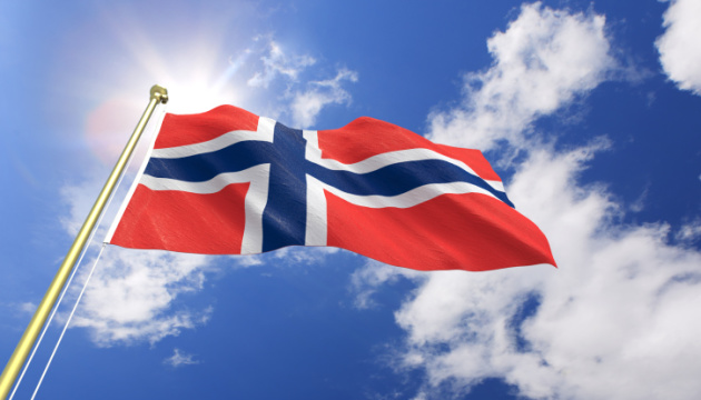 Норвегія призупинила угоду про спрощений візовий режим із росією 