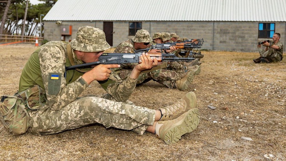 Майже 5 тисяч бійців ЗСУ пройшли військову підготовку у Великій Британії 