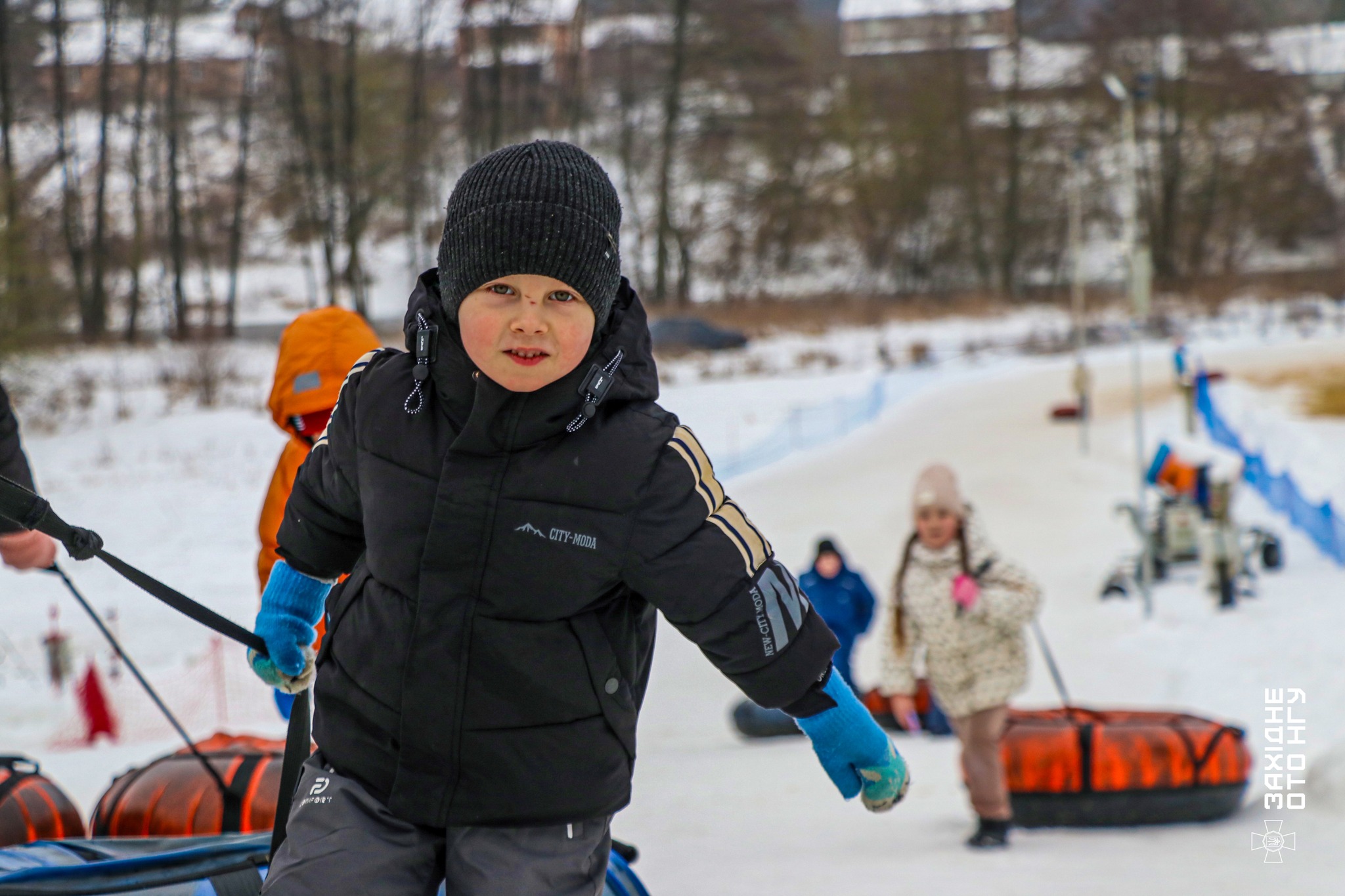 Для дітей загиблих і зниклих безвісти нацгвардійців у Вінниці організували зимові розваги