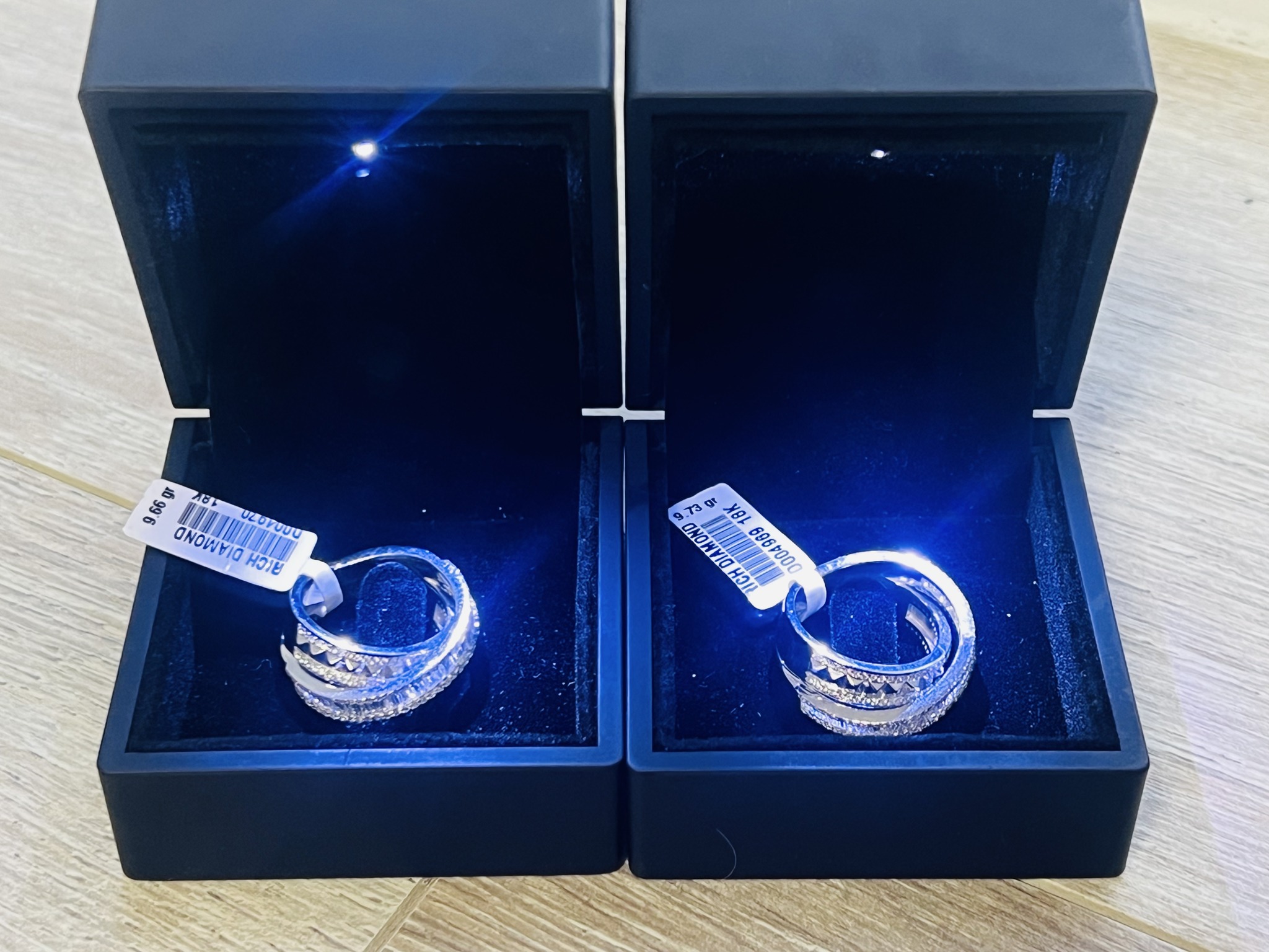 На кордоні з Молдовою виявили незадекларовані діамантові каблучки вартістю понад 450 тисяч гривень