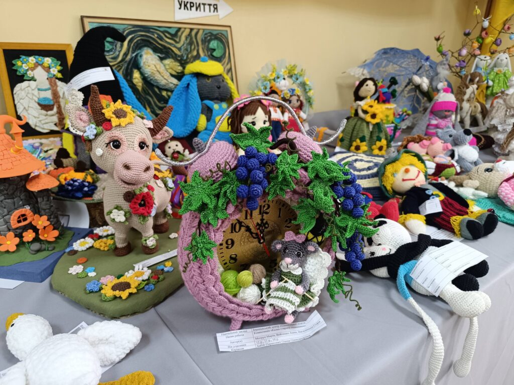 Юні майстри Бершадщини підкорили обласну виставку творчості